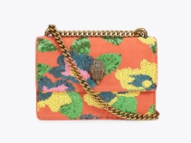 El arte del color en los bolsos Kurt Geiger: una mirada desde la experiencia personal